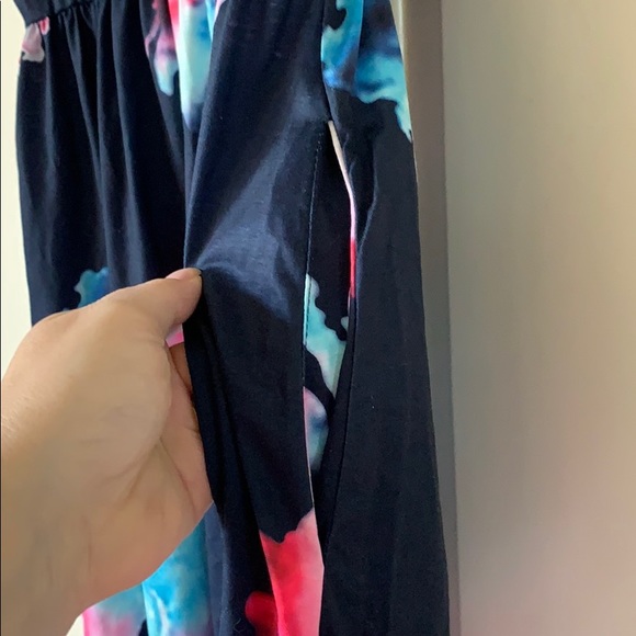 Casual dress - Picture 3 of 3